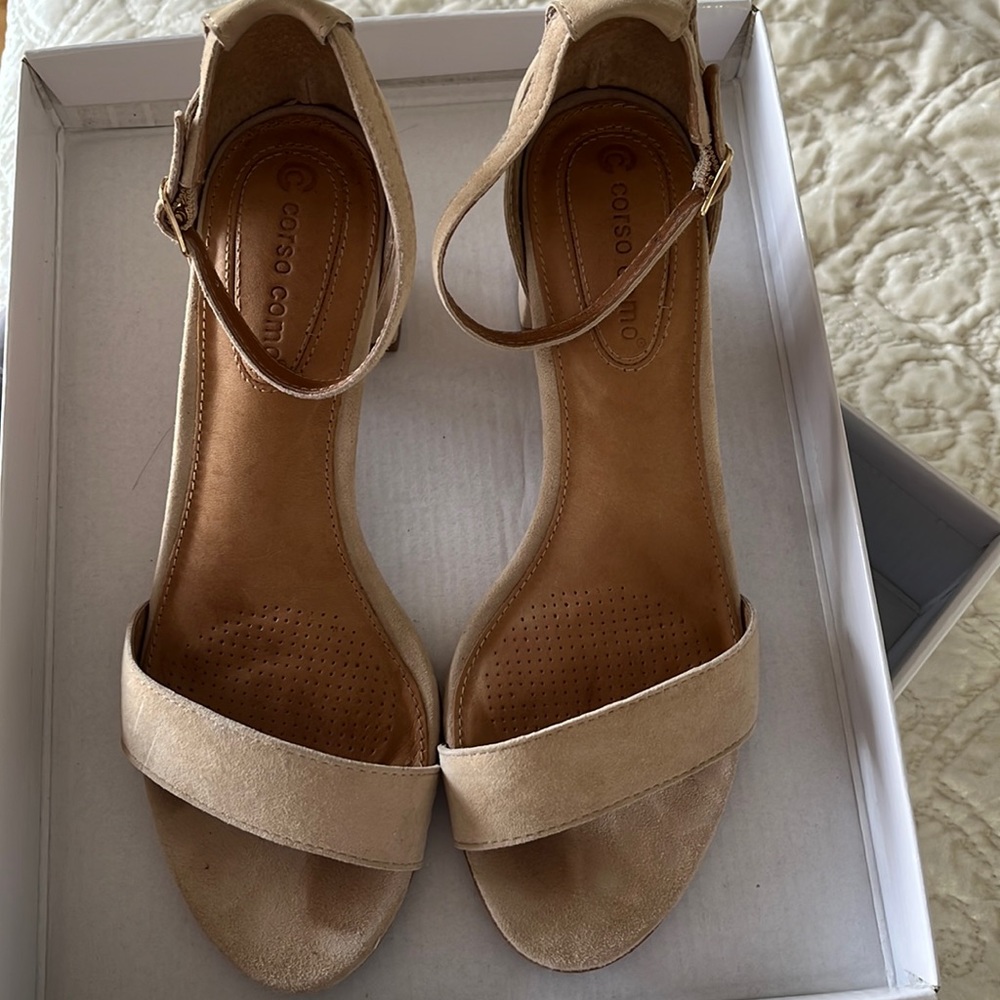 Corso Como nude suede block sandals